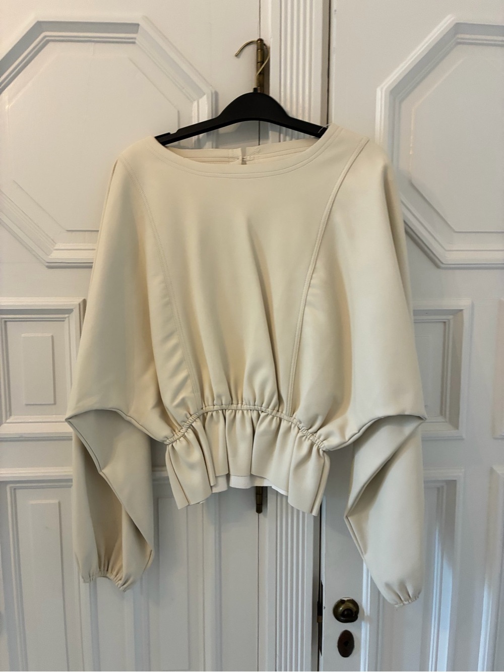 Cream Elastic-Hem Women’s Top - Picture 1 of 2